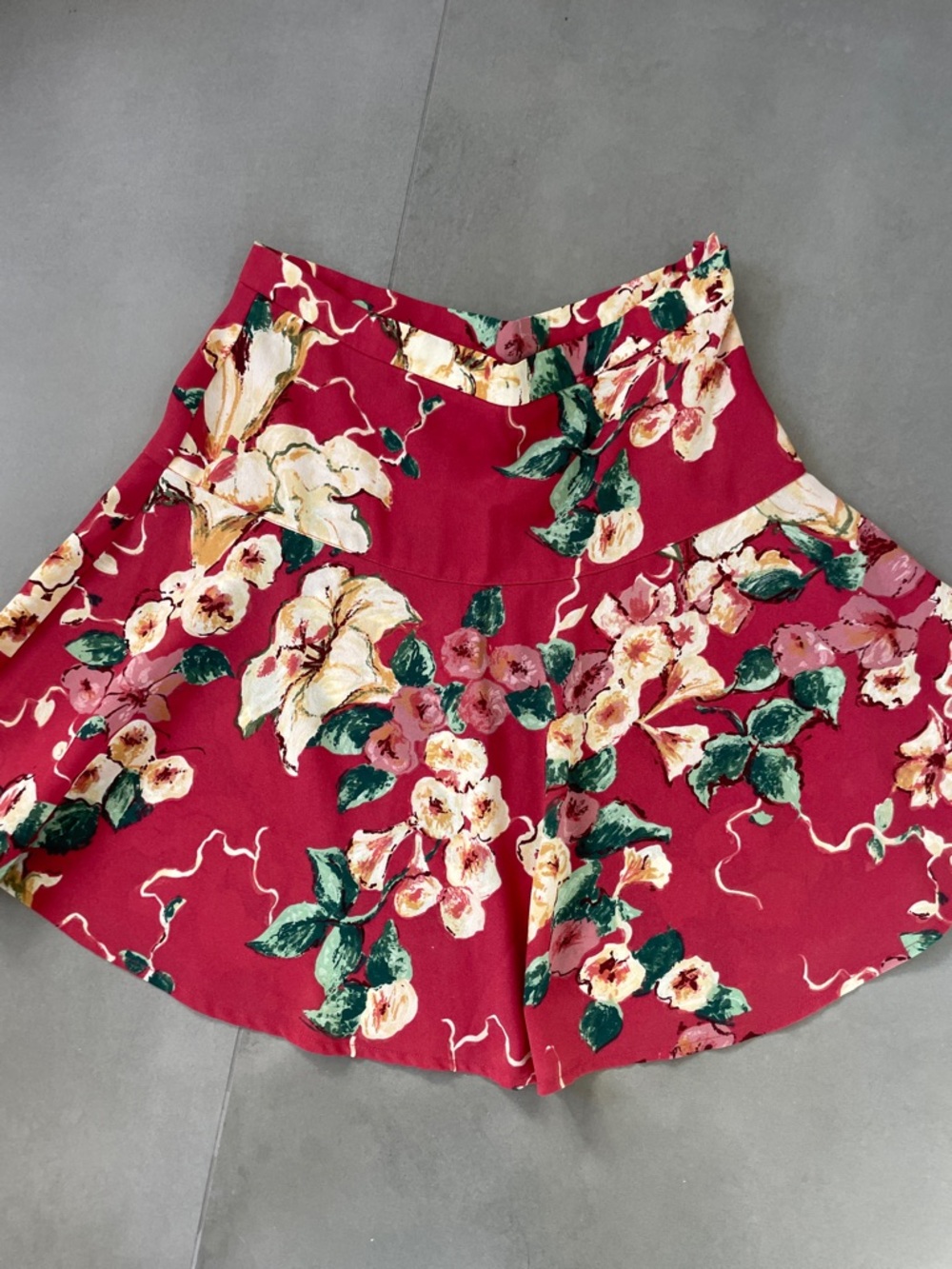 Kenzo Red Floral Circle Skirt with Cream & Green Accents - Picture 4 of 6